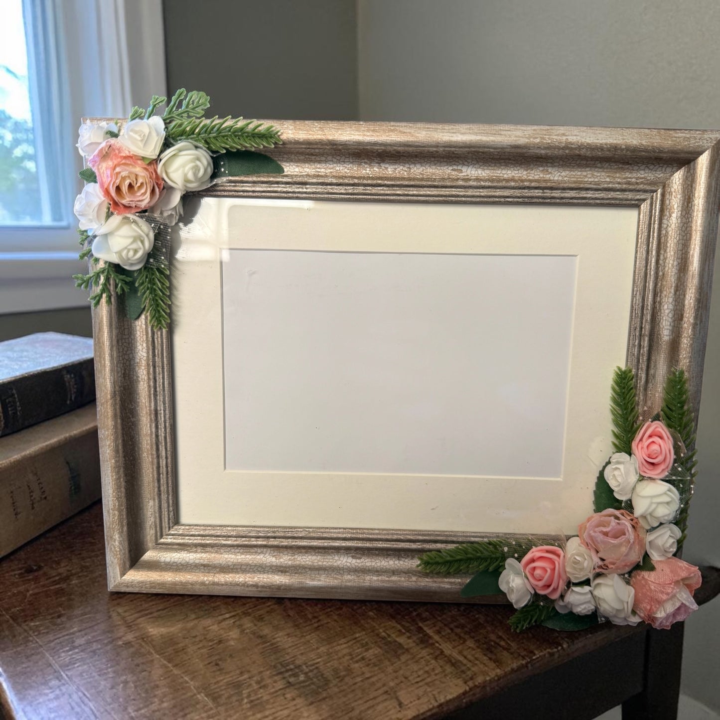 Artificial Flower Photo Frame 005