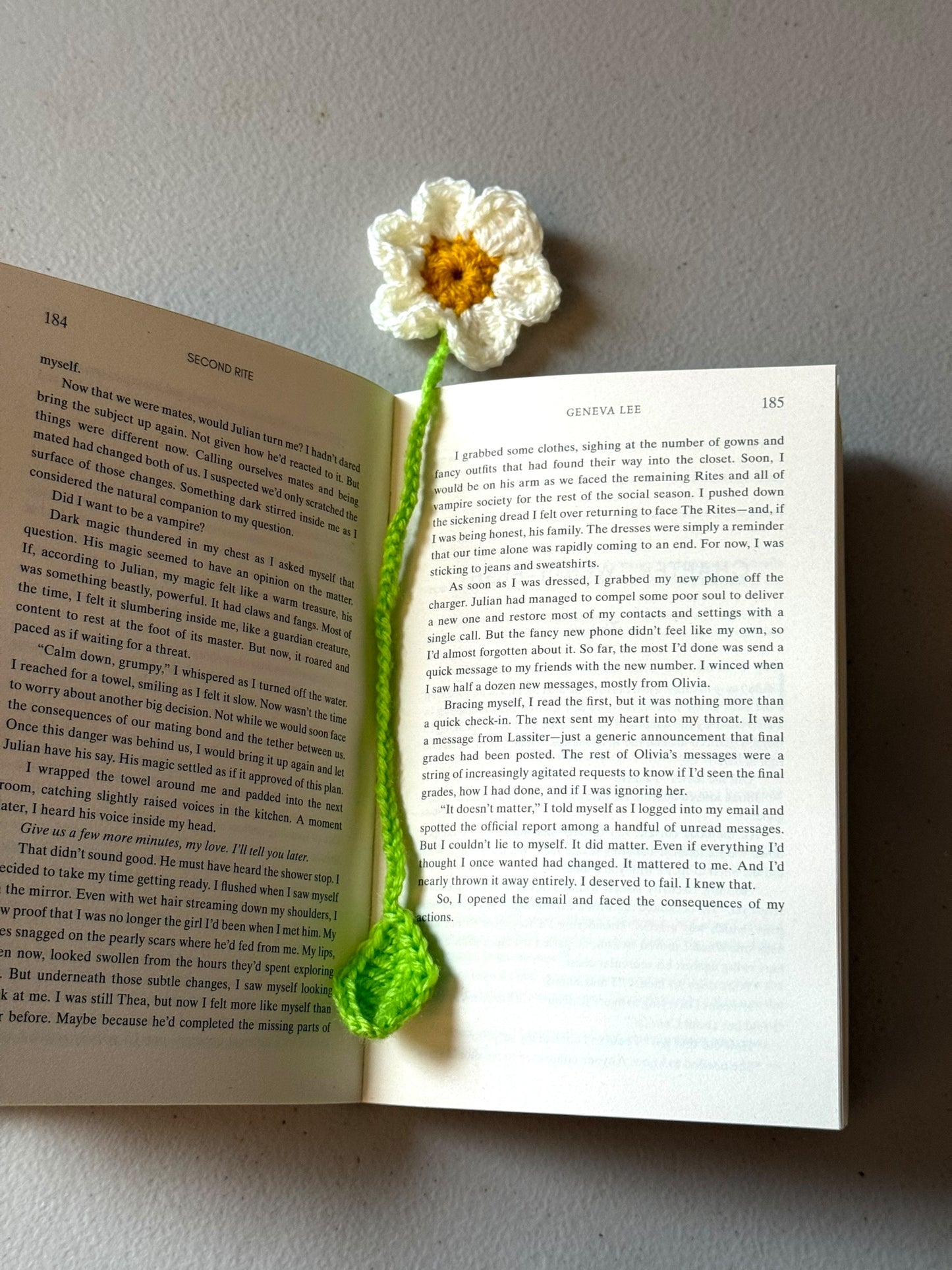 Daisy Bookmark