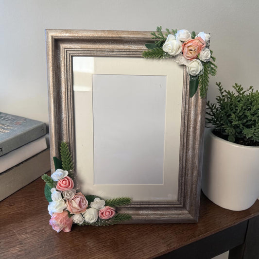 Artificial Flower Photo Frame 005
