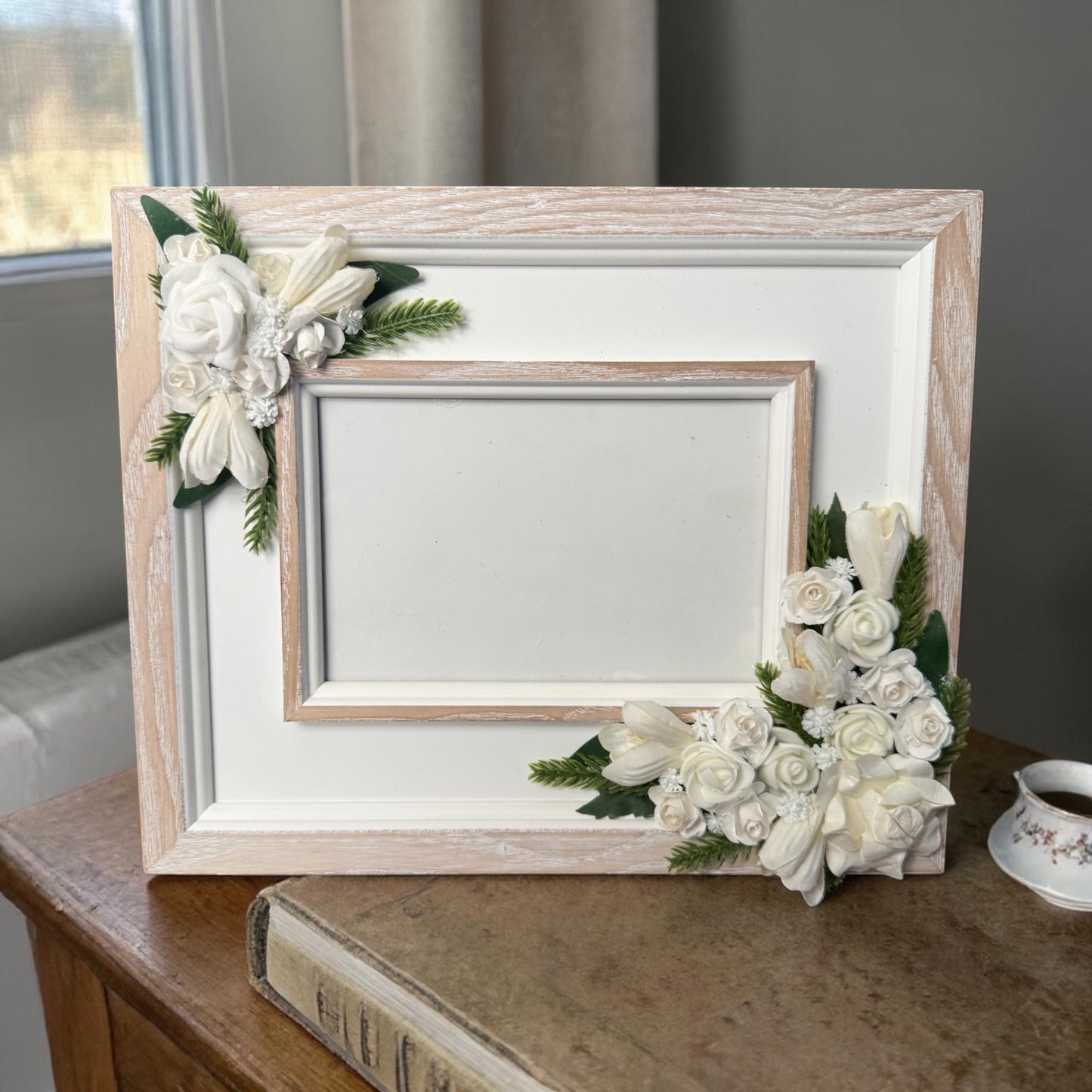 Artificial Flower Photo Frame 007