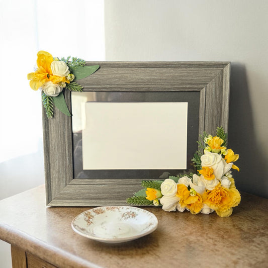 Artificial Flower Photo Frame 009