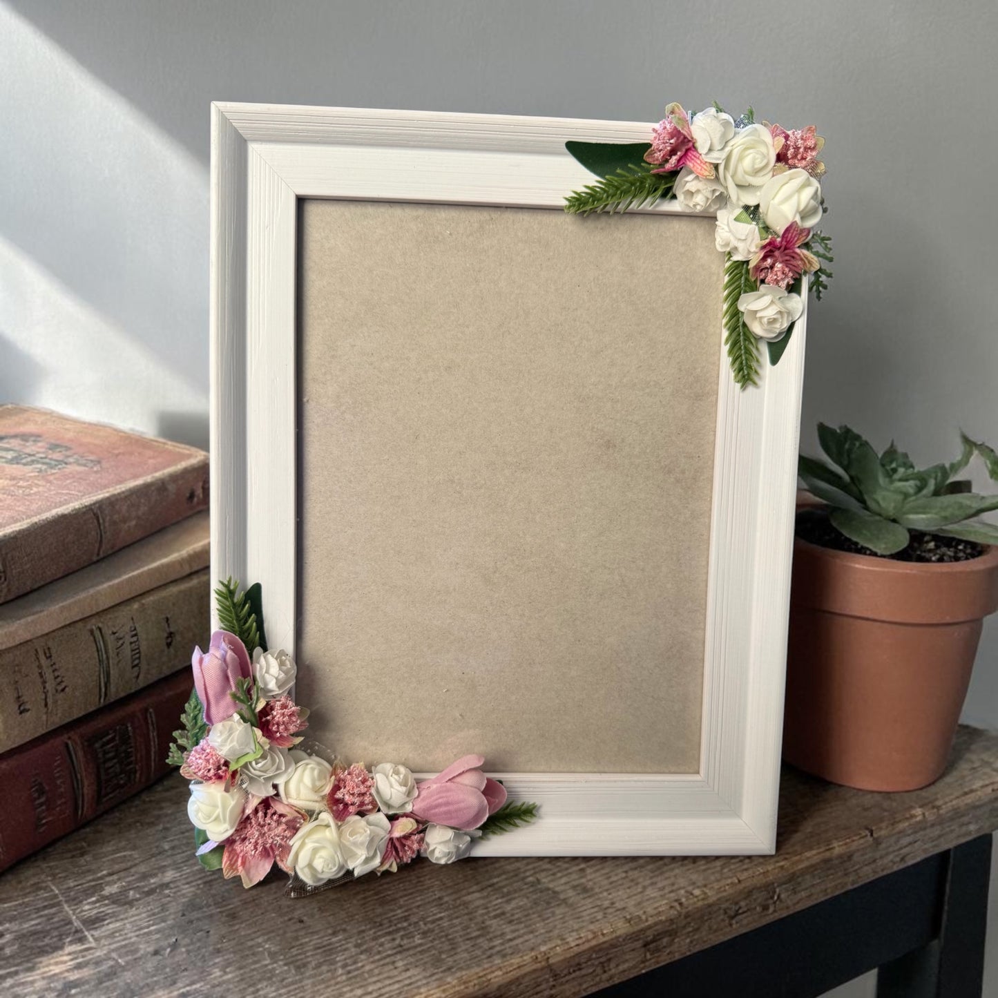 Artificial Flower Photo Frame 014